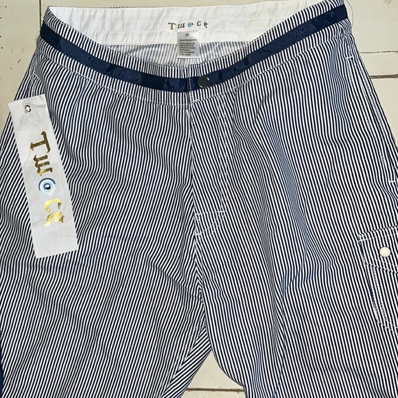 Swim trunks 28 TW 👁 CE Navy Pinstripe Swimming Unlined Velcro Fly 9 Inseam - Picture 1 of 11